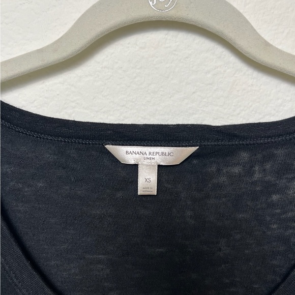 Banana Republic Linen Black Top/Tank - Picture 3 of 3